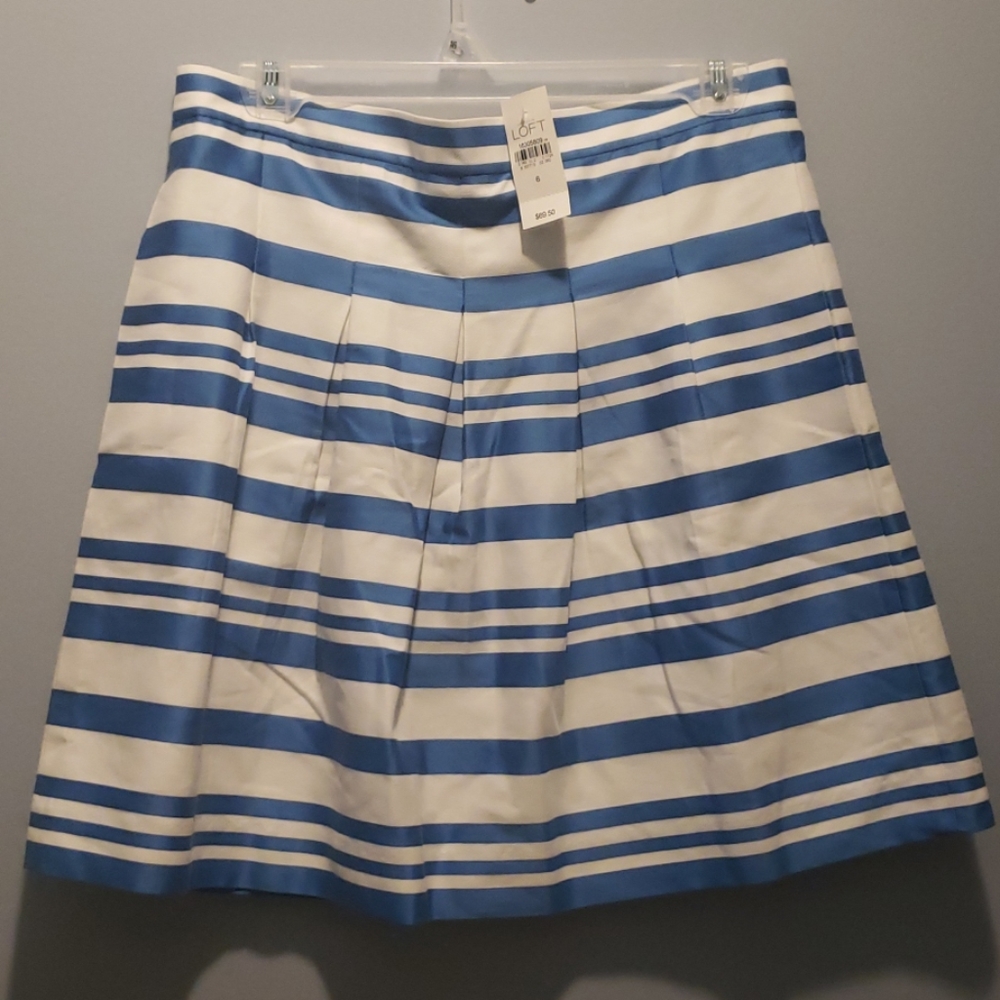 Loft  beautiful high waist skirt new with tag
